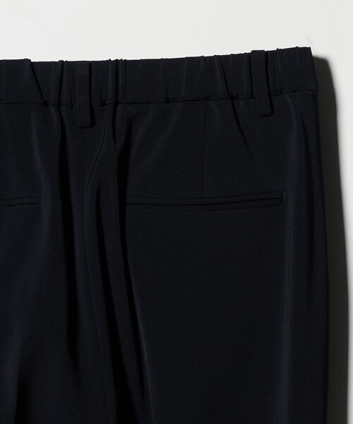 UNITED ARROWS(ユナイテッドアローズ)の「FEEL CLEAN スリム パンツ ‐防しわ ストレッチ UVカット‐(スラックス・レディース・ブラック/ネイビー・34/40/36/38)」の21枚目の写真