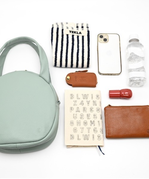 CLEDRAN(クレドラン)の「【イタリーレザー】CL3979 SOU CIRCLE BAG(トートバッグ・レディース・ミント/スモークピンク/グレイッシュベージュ/ブラック・FREE)」の12枚目の写真