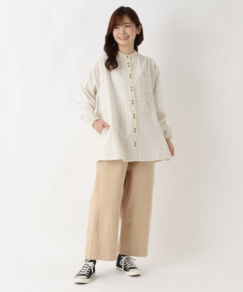 one'sterrace(ワンズテラス)の「先染め配色バンド カラーチュニックシャツ(シャツ/ブラウス・レディース・ベージュ系8/アイボリー系8/ブラック系8・02)」の11枚目の写真
