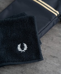 JEANS FACTORY （ジーンズファクトリー）の「[FRED PERRY/フレッドペリー] ワンポイントロゴ刺繍 タオルハンカチ（ハンカチ/ハンドタオル）」