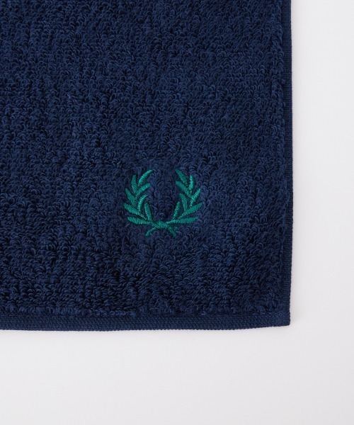 FRED PERRY（フレッドペリー）の「[FRED PERRY/フレッドペリー] ワンポイントロゴ刺繍 タオルハンカチ（ハンカチ/ハンドタオル・レディース・ブルー/ダークグリーン/ブラック/ホワイト・ONE SIZE）」の10枚目の写真