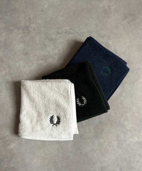 FRED PERRY（フレッドペリー）の「[FRED PERRY/フレッドペリー] ワンポイントロゴ刺繍 タオルハンカチ（ハンカチ/ハンドタオル・レディース・ブルー/ダークグリーン/ブラック/ホワイト・ONE SIZE）」の16枚目の写真