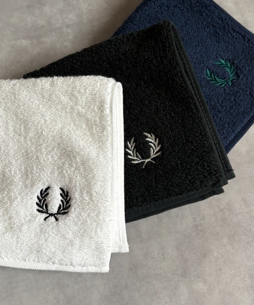 FRED PERRY（フレッドペリー）の「[FRED PERRY/フレッドペリー] ワンポイントロゴ刺繍 タオルハンカチ（ハンカチ/ハンドタオル・レディース・ブルー/ダークグリーン/ブラック/ホワイト・ONE SIZE）」の17枚目の写真