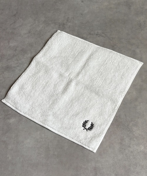 FRED PERRY（フレッドペリー）の「[FRED PERRY/フレッドペリー] ワンポイントロゴ刺繍 タオルハンカチ（ハンカチ/ハンドタオル・レディース・ブルー/ダークグリーン/ブラック/ホワイト・ONE SIZE）」の19枚目の写真