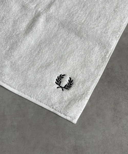 FRED PERRY（フレッドペリー）の「[FRED PERRY/フレッドペリー] ワンポイントロゴ刺繍 タオルハンカチ（ハンカチ/ハンドタオル・レディース・ブルー/ダークグリーン/ブラック/ホワイト・ONE SIZE）」の20枚目の写真