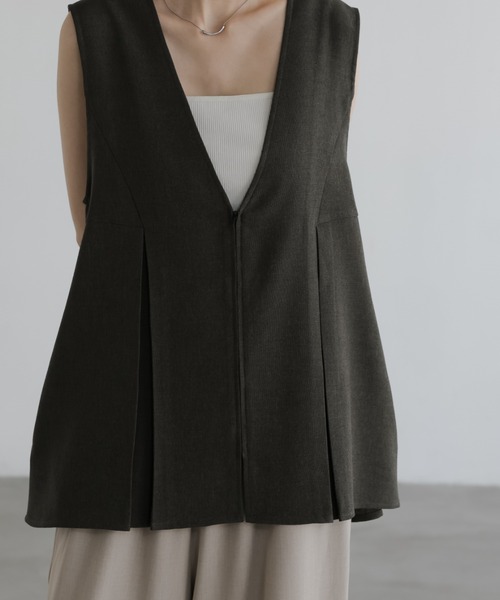 LOWRYS FARM（ローリーズファーム）の「ホップサックベスト 602813（ベスト・レディース・チャコールグレー/ブラウン/ベージュ・FREE）」の12枚目の写真