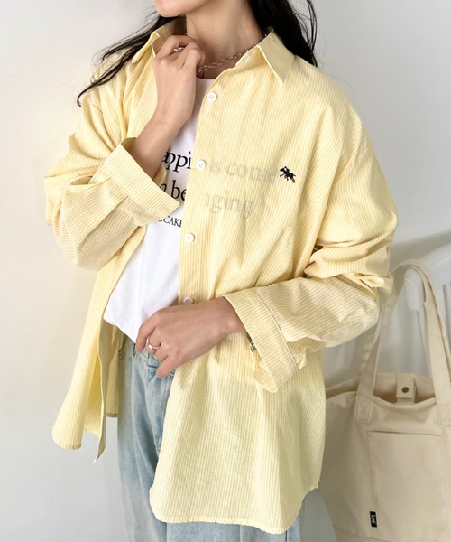 POLOCHAMPS(ポロチャンプス)の「POLOCHAMPS(ポロチャンプス)/カラーシャツ オーバーサイズ ストライプ長袖シャツ 羽織 ワンポイント刺繍(シャツ/ブラウス・レディース・サックスブルー/イエロー/ネイビー/レッド/グリーン/ブラウン・FREE)」の5枚目の写真