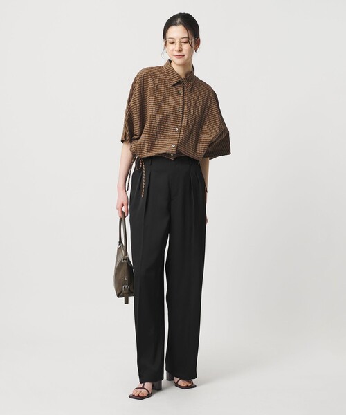 BEAUTY&YOUTH UNITED ARROWS（ビューティーアンドユースユナイテッドアローズ）の「ポリエステル ドレープ 2タック ワイドパンツ ウォッシャブル（その他パンツ・レディース・ブラック/ダークブラウン/オフホワイト・S/M/XS）」の6枚目の写真