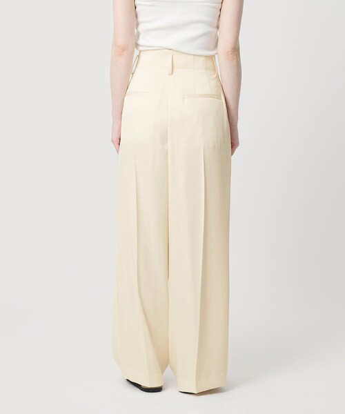 BEAUTY&YOUTH UNITED ARROWS（ビューティーアンドユースユナイテッドアローズ）の「ポリエステル ドレープ 2タック ワイドパンツ ウォッシャブル（その他パンツ・レディース・ブラック/ダークブラウン/オフホワイト・S/M/XS）」の10枚目の写真