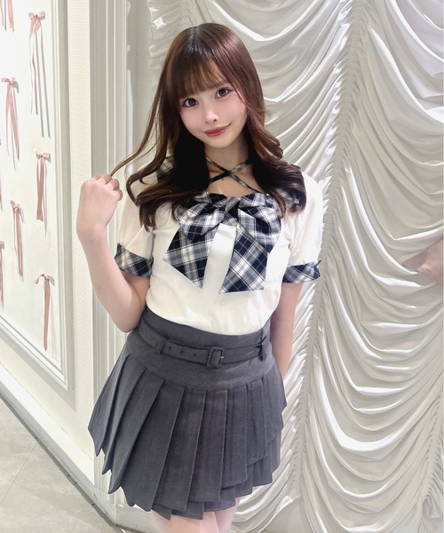 one way(ワンウェイ)の「半袖リボントップス(Tシャツ/カットソー・レディース・オフホワイト/ブラック/ネイビー/ピンク・FREE)」の1枚目の写真