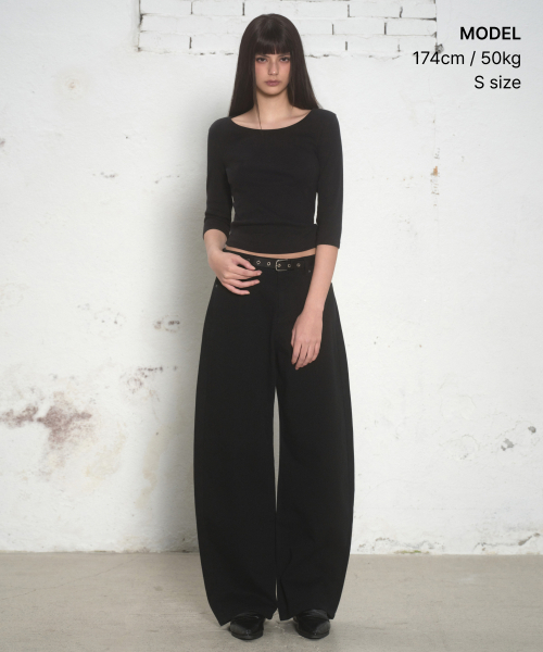 MUSINSA STANDARD WOMAN（ムシンサスタンダードウーマン）の「ウィメンズスリムスクープネック7部Tシャツ[ブラック]（Tシャツ/カットソー・レディース・その他・SMALL/MEDIUM/LARGE/X-SMALL）」の2枚目の写真
