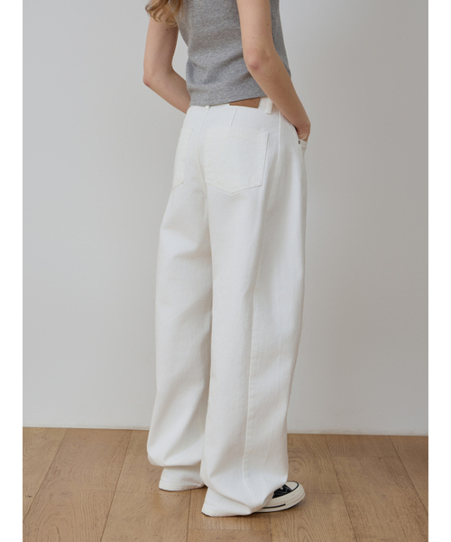 CCOMA(コンマ)の「CMJ06 バルーンカーブホワイトパンツ(デニムパンツ・レディース・その他・SMALL/MEDIUM/LARGE)」の4枚目の写真
