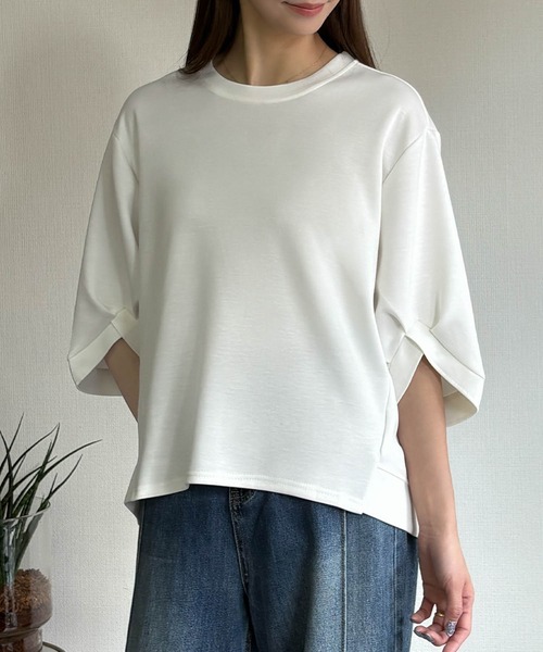 LOWO(ロワ)の「ハーフスリーブスウェットプルオーバー(Tシャツ/カットソー・レディース・ベージュ/ブラック/オフホワイト・FREE)」の1枚目の写真