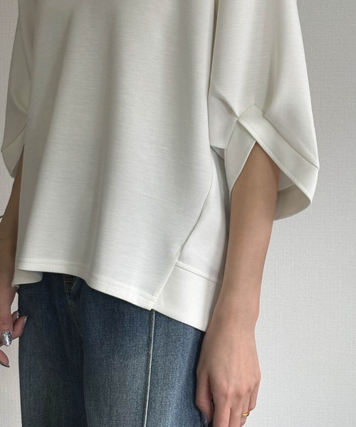 LOWO(ロワ)の「ハーフスリーブスウェットプルオーバー(Tシャツ/カットソー・レディース・ベージュ/ブラック/オフホワイト・FREE)」の5枚目の写真