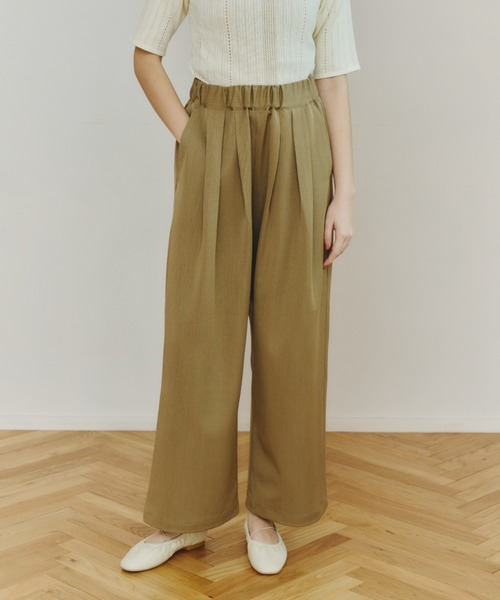 OLUN(オルン)の「easy tuck slacks pants/イージータックスラックスパンツ【セットアップ対応】(スラックス・レディース・ブラウン/アイボリー・MEDIUM/SMALL)」の8枚目の写真