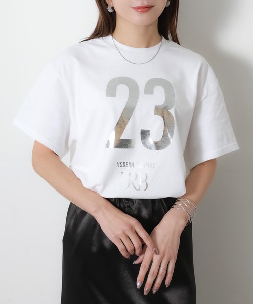 Riberry（リベリー）の「アソートシルバープリント半袖Tシャツ【箔/ラメグリッター】（Tシャツ/カットソー・レディース・B/A/C/D/E・MEDIUM）」の2枚目の写真