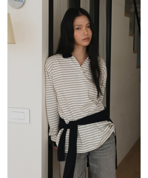 UNNOUT(アナウト)の「MINIMAL COLLARED T-SHIRT BLACK(Tシャツ/カットソー・レディース・その他・FREE)」の4枚目の写真
