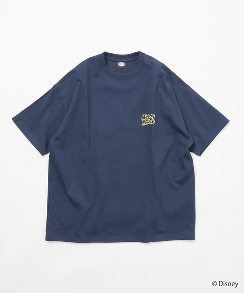FREAK'S STORE(フリークスストア)の「限定展開 DISNEY/ディズニー/ミッキーマウス /モノクロ バックプリント クルーネック Tシャツ/Drew Paint(Tシャツ/カットソー・メンズ・スミクロ/ネイビー/ホワイト/ピンク・SMALL/MEDIUM/LARGE)」の21枚目の写真