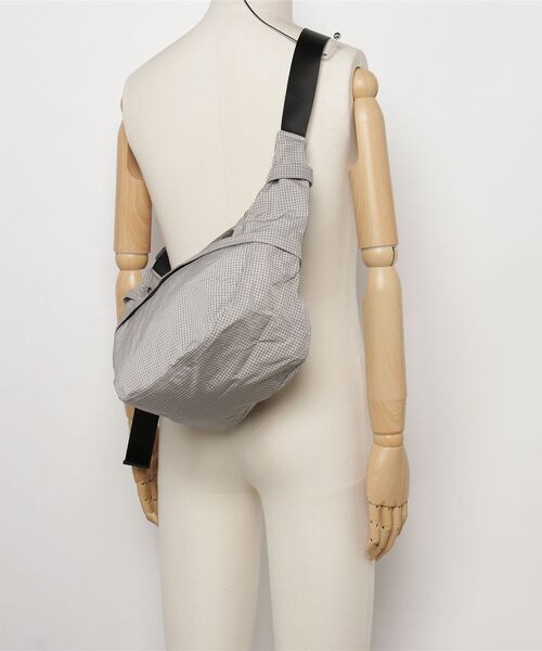 THE NORTH FACE（ザノースフェイス）の「Menow Walker NM72625（ショルダーバッグ・メンズ・ライトグレー/グレー・FREE）」の6枚目の写真