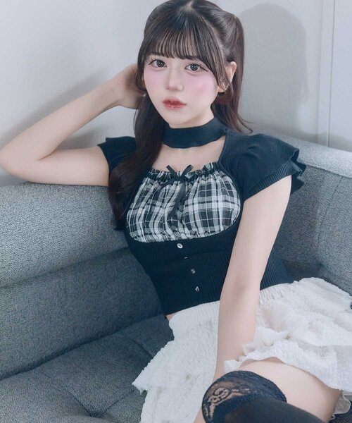 OLIVE des OLIVE(オリーブデオリーブ)の「【Belle Charme】Frill Sleeves Choker Rib Knit(ニット/セーター・レディース・ブラック/オフホワイト/ベージュ・FREE)」の6枚目の写真