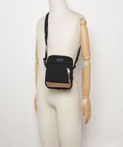 JANSPORT（ジャンスポーツ）の「【JANSPORT】CORE CROSSBODY（ショルダーバッグ・メンズ・ブラック・FREE）」の2枚目の写真