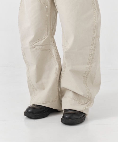 CONZ(コンズ)の「duck double knee curved leg pants(デニムパンツ・メンズ・グレー/カーキ/ブラック/ホワイト/ピンク/ライトブラウン・1/3/2)」の10枚目の写真