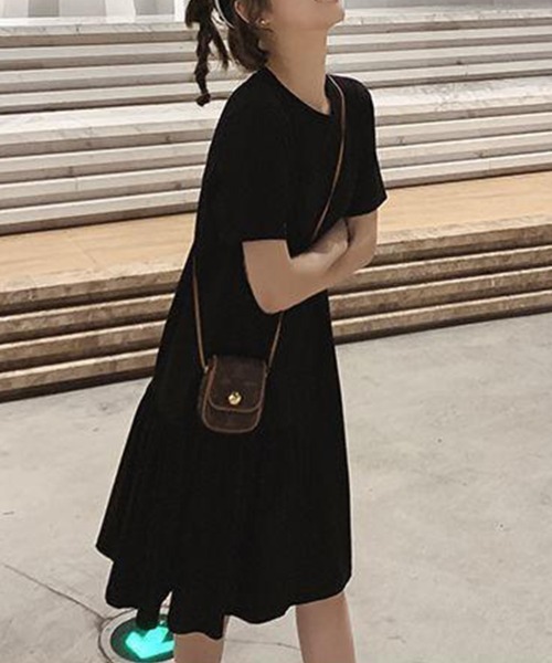 SallyLunn（サリーラン）の「アシンメトリー切り替えギャザーワンピース（ワンピース・レディース・ブラック/グレー・MEDIUM/LARGE）」の3枚目の写真