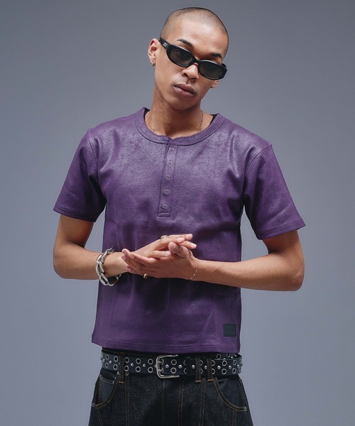 ANDER HUNK(アンダーハンク)の「Coated Henry neck Rib T-shirt / コーティングヘンリーネックリブTシャツ(Tシャツ/カットソー・メンズ・ブラック/パープル・MEDIUM/LARGE)」の17枚目の写真