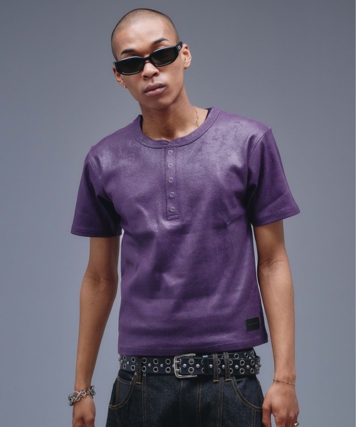 ANDER HUNK(アンダーハンク)の「Coated Henry neck Rib T-shirt / コーティングヘンリーネックリブTシャツ(Tシャツ/カットソー・メンズ・ブラック/パープル・MEDIUM/LARGE)」の15枚目の写真