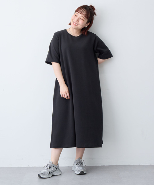 anyfee(エニフィー)の「【anyfee/大きいサイズ】着てサラなめらかポンチ素材Aラインワンピース《接触冷感・吸水速乾》(2026SS)(ワンピース・レディース・ブラック/エメラルド/モカ/オレンジ/チャコール・5L/4L/3L/LL)」の12枚目の写真