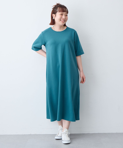 anyfee(エニフィー)の「【anyfee/大きいサイズ】着てサラなめらかポンチ素材Aラインワンピース《接触冷感・吸水速乾》(2026SS)(ワンピース・レディース・ブラック/エメラルド/モカ/オレンジ/チャコール・5L/4L/3L/LL)」の13枚目の写真