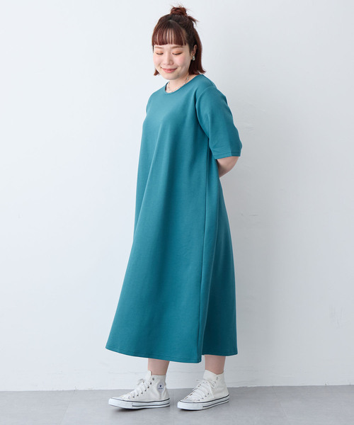 anyfee(エニフィー)の「【anyfee/大きいサイズ】着てサラなめらかポンチ素材Aラインワンピース《接触冷感・吸水速乾》(2026SS)(ワンピース・レディース・ブラック/エメラルド/モカ/オレンジ/チャコール・5L/4L/3L/LL)」の22枚目の写真