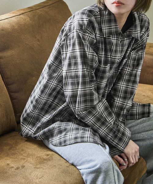 Fashion Letter(ファッションレター)の「オーバーサイズ先染めシアーチェックタックシャツ(シャツ/ブラウス・レディース・ベージュ/ネイビー/ブラック・M)」の15枚目の写真