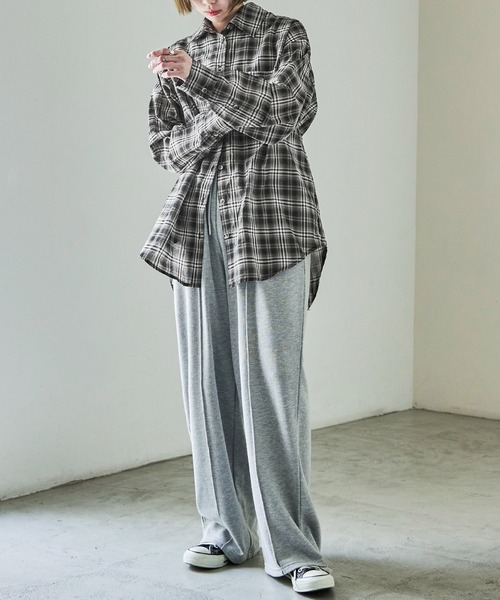 Fashion Letter(ファッションレター)の「オーバーサイズ先染めシアーチェックタックシャツ(シャツ/ブラウス・レディース・ベージュ/ネイビー/ブラック・M)」の17枚目の写真
