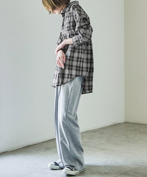 Fashion Letter(ファッションレター)の「オーバーサイズ先染めシアーチェックタックシャツ(シャツ/ブラウス・レディース・ベージュ/ネイビー/ブラック・M)」の20枚目の写真