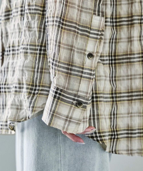 Fashion Letter(ファッションレター)の「オーバーサイズ先染めシアーチェックタックシャツ(シャツ/ブラウス・レディース・ベージュ/ネイビー/ブラック・M)」の10枚目の写真