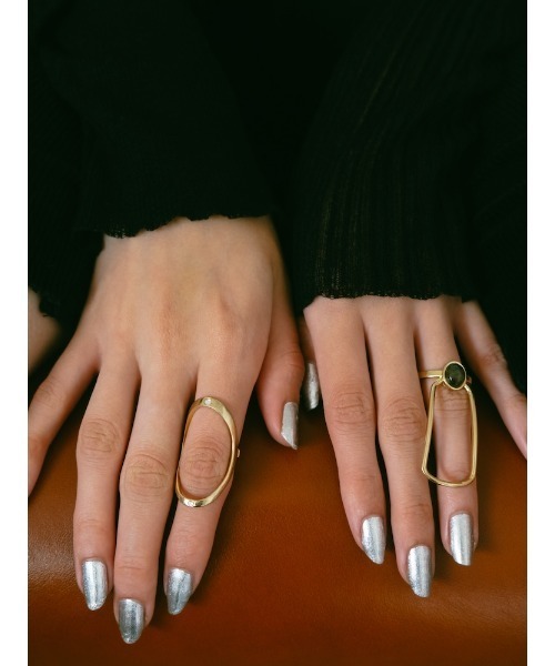 SYKIA(シキア)の「Ooparts Ring Brass(リング・レディース・シルバー・FREE)」の2枚目の写真