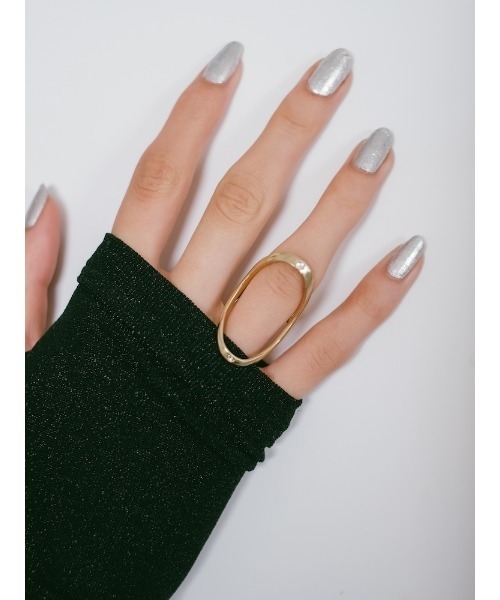 SYKIA(シキア)の「Ooparts Ring Brass(リング・レディース・シルバー・FREE)」の3枚目の写真