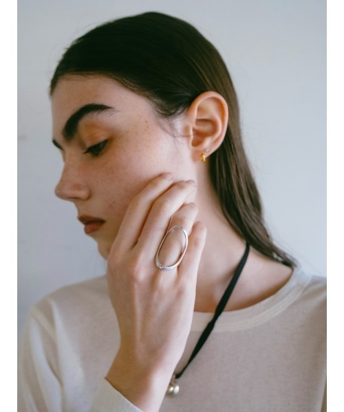 SYKIA(シキア)の「Ooparts Ring Brass(リング・レディース・シルバー・FREE)」の12枚目の写真