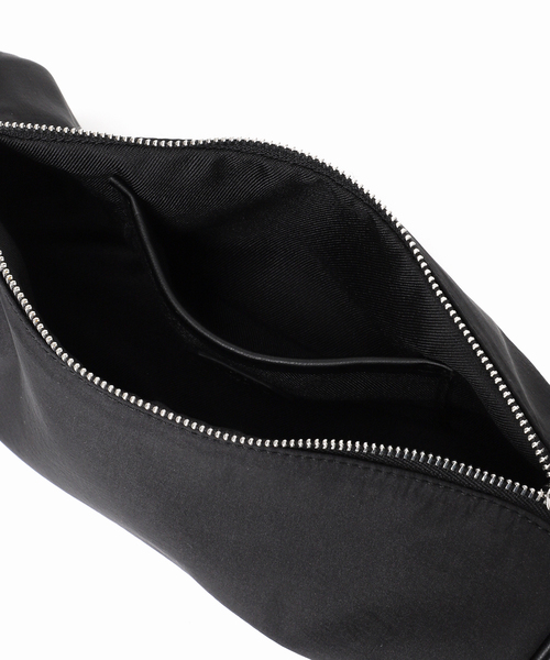 Spick & Span（スピックアンドスパン）の「《別注カラー有り / 》&MyuQ / アンドミューク MARU NY（ショルダーバッグ・レディース・ブラック/イエロー・FREE）」の11枚目の写真