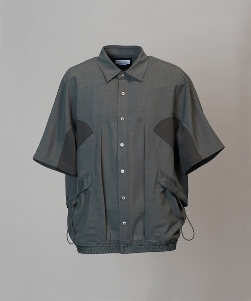 MAISON SPECIAL（メゾンスペシャル）の「《UNISEX》3D Sporty Switching  Prime-Over Short-sleeved Shirt/3Dスポーティー切り替えプライムオーバーショートスリーブシャツ【MAISON SPECIAL/メゾンスペシャル】（シャツ/ブラウス・メンズ・ブラック/チャコールグレー・0/1/2）」の7枚目の写真