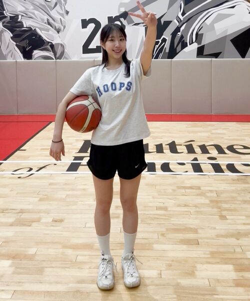 ALL DAY HOOPS(オールデイフープス)の「フープスバスティロゴオーバーサイズ半袖Tシャツメランジホワイト(Tシャツ/カットソー・メンズ・その他・1/2/3/WOMENS)」の12枚目の写真