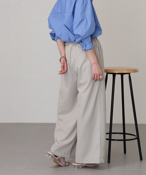 laulea(ラウレア)の「laulea接触冷感 吸水速乾ワイドパンツ(その他パンツ・レディース・キナリ/ライトグレー/モカ/ブラック・M/L)」の5枚目の写真