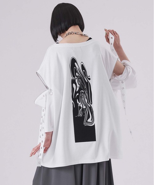 狐独(コドク)の「カットアウトハトメ刺繍Tシャツ(Tシャツ/カットソー・メンズ・ブラック/オフホワイト/ブルー・LARGE/MEDIUM)」の2枚目の写真