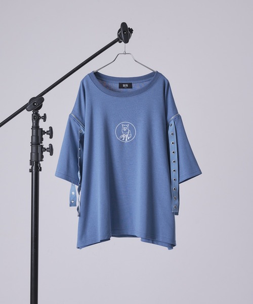 狐独(コドク)の「カットアウトハトメ刺繍Tシャツ(Tシャツ/カットソー・メンズ・ブラック/オフホワイト/ブルー・LARGE/MEDIUM)」の17枚目の写真