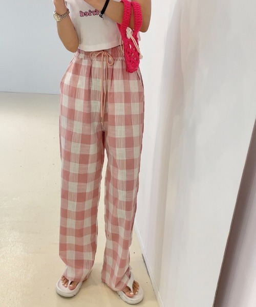 FAVORITO(ファヴォリート)の「チェック柄ワイドパンツ(その他パンツ・レディース・ブラック/ピンク・F)」の2枚目の写真