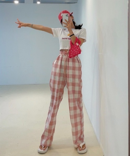 FAVORITO(ファヴォリート)の「チェック柄ワイドパンツ(その他パンツ・レディース・ブラック/ピンク・F)」の19枚目の写真