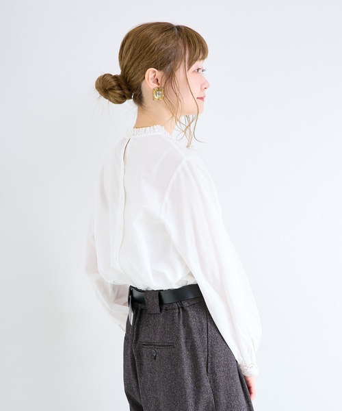 B.C STOCK(ベーセーストック)の「《追加》手洗い可 / フリルクルーネックブラウス(シャツ/ブラウス・レディース・ホワイト/ブラック・FREE)」の10枚目の写真