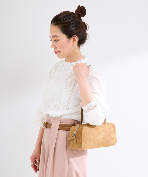 B.C STOCK(ベーセーストック)の「《追加》手洗い可 / フリルクルーネックブラウス(シャツ/ブラウス・レディース・ホワイト/ブラック・FREE)」の16枚目の写真