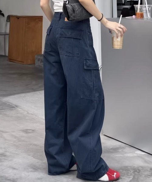 deux amour(ドゥーザムール)の「カーゴパンツ(カーゴパンツ・レディース・ネイビー・S)」の2枚目の写真